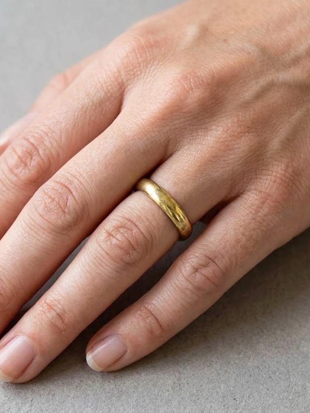 14K Gold Electroplated Wedding Band size 7 - Picture 2 of 4